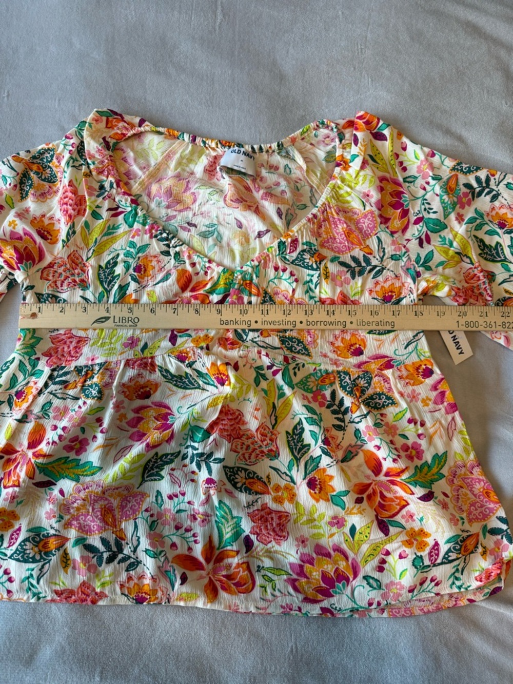OLD NAVY - NWT Multicolour Floral Blouse - Size M - Picture 8 of 9